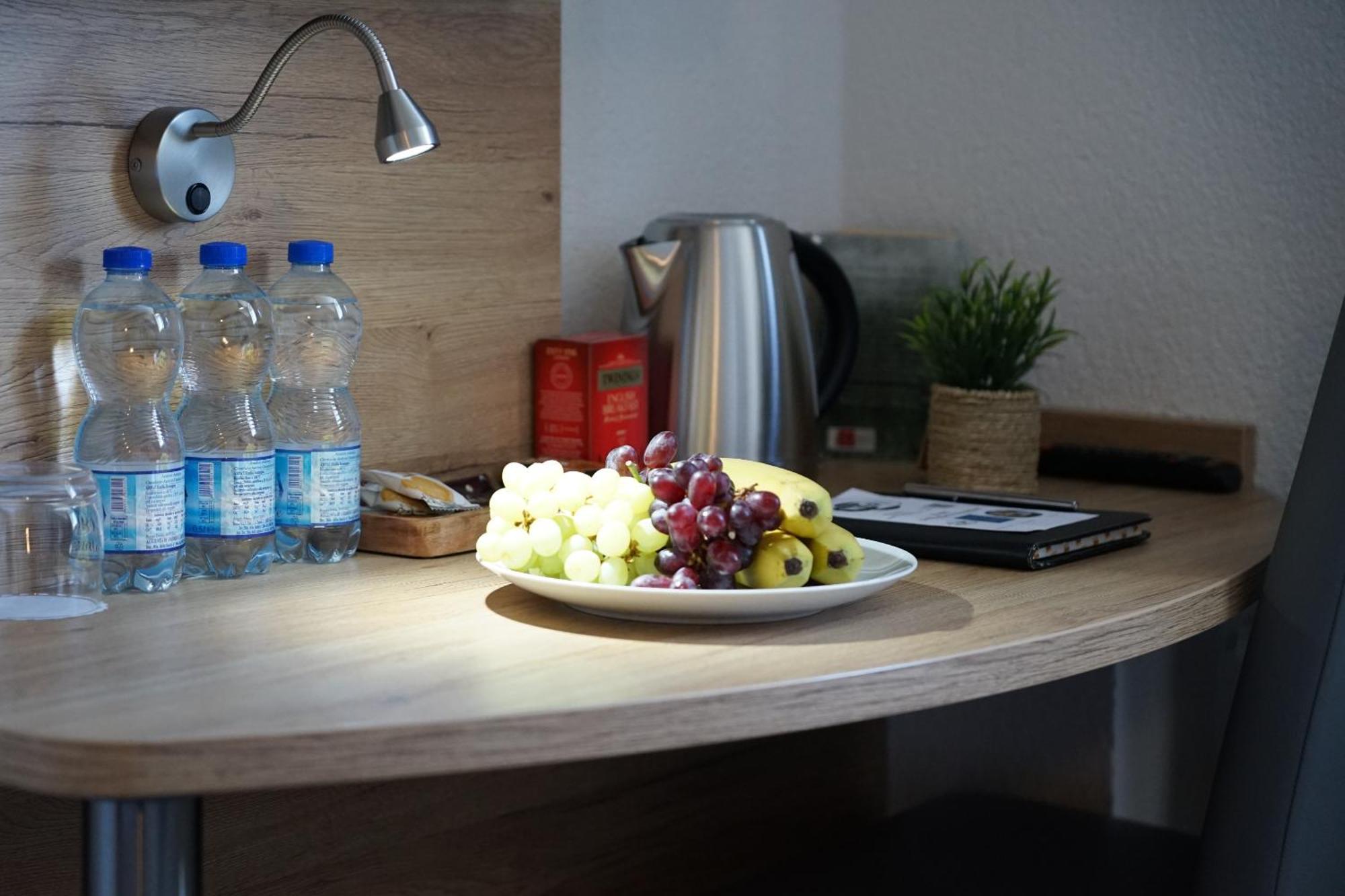 Perron 10 Centra Hotel Winterthur Oda fotoğraf